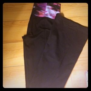Lululemon yoga pants